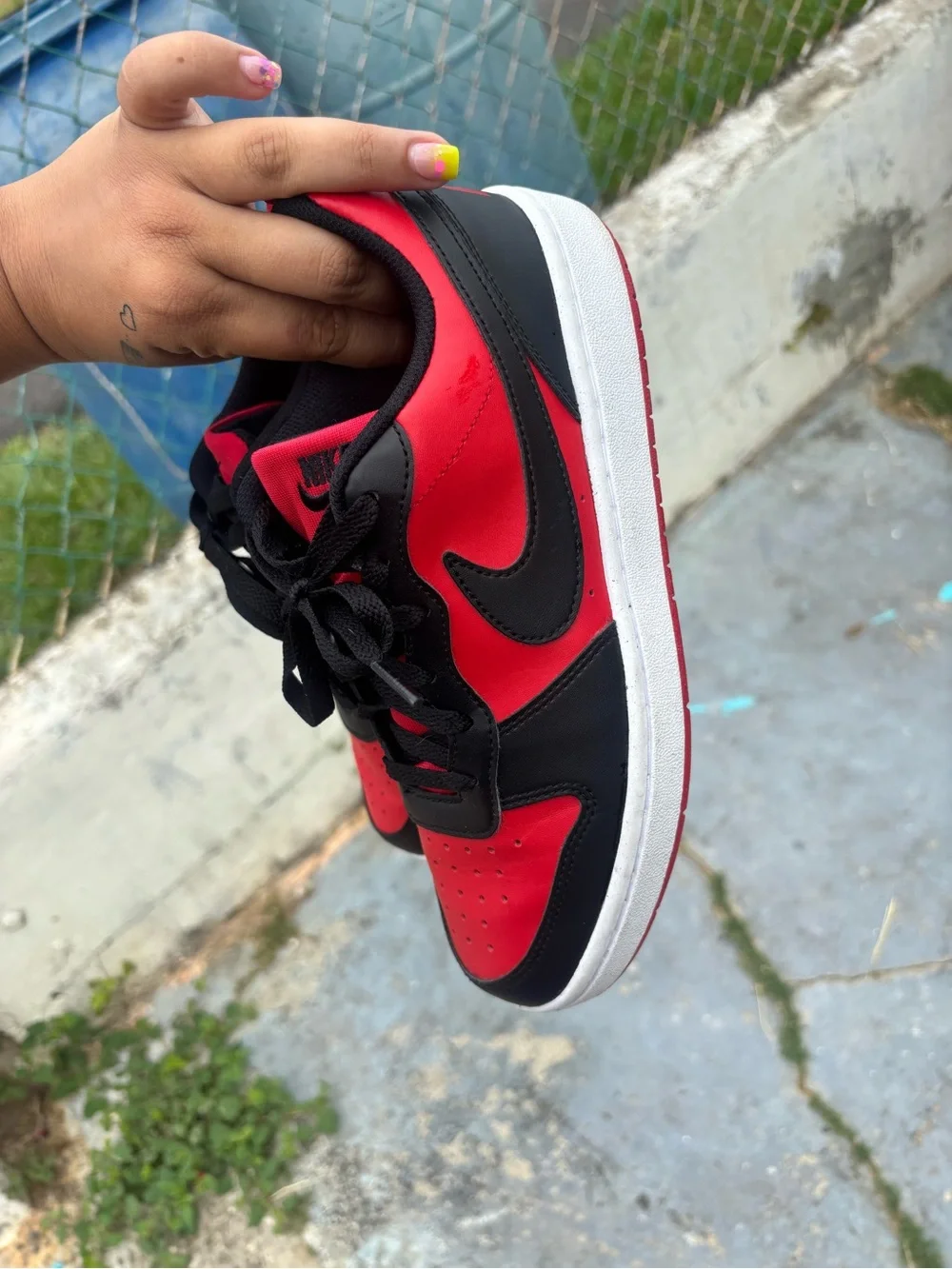 Nike Kids Low-Top Sneakers - Black & Red